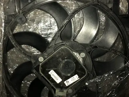 F30 f 31 электро вентелятор охложнения и кондиционера за 80 000 тг. в Алматы