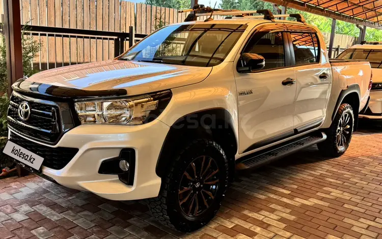 Toyota Hilux 2019 года за 19 000 000 тг. в Алматы