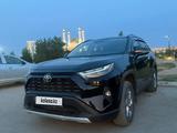 Toyota RAV4 2022 года за 14 500 000 тг. в Актобе – фото 5
