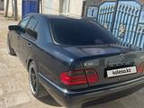 Mercedes-Benz E 420 1997 года за 4 800 000 тг. в Жетыбай – фото 2