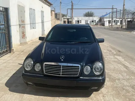 Mercedes-Benz E 420 1997 годаүшін4 800 000 тг. в Жетыбай – фото 5