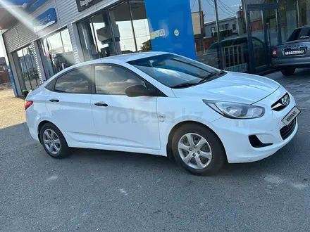 Hyundai Accent 2013 года за 3 900 000 тг. в Атырау – фото 3