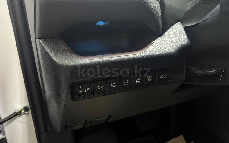 Toyota RAV4 — фото 1