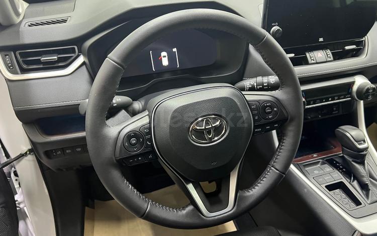 Toyota RAV4 — миниатюра 3