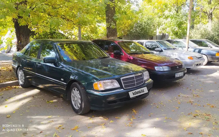 Mercedes-Benz C 200 1997 года за 2 500 000 тг. в Шымкент