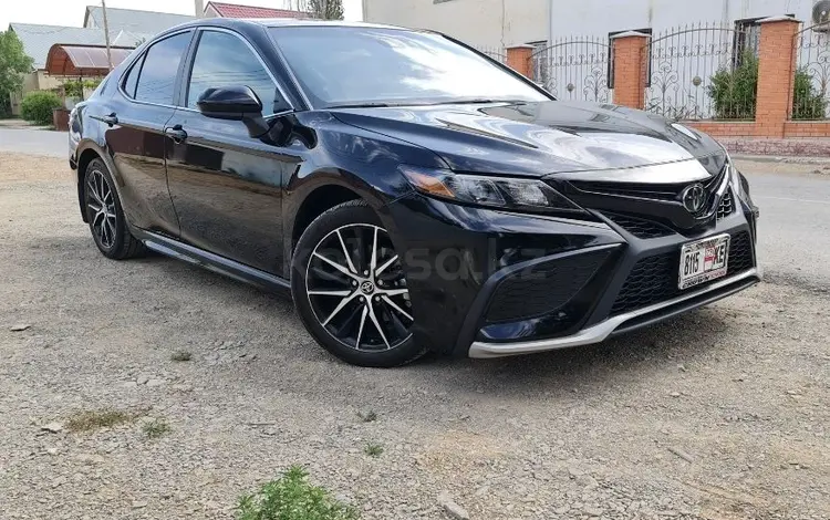 Toyota Camry 2021 года за 15 500 000 тг. в Кызылорда