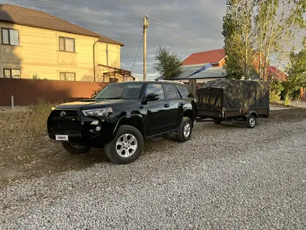 Toyota 4Runner 2018 года за 14 000 000 тг. в Актобе – фото 14