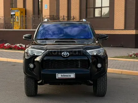 Toyota 4Runner 2018 года за 14 000 000 тг. в Актобе – фото 20