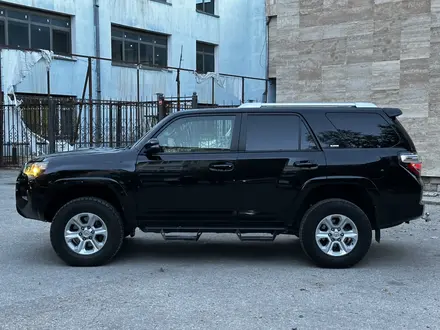Toyota 4Runner 2018 года за 14 000 000 тг. в Актобе – фото 7