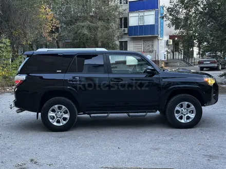 Toyota 4Runner 2018 года за 14 000 000 тг. в Актобе – фото 6