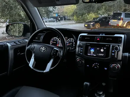 Toyota 4Runner 2018 года за 14 000 000 тг. в Актобе – фото 10