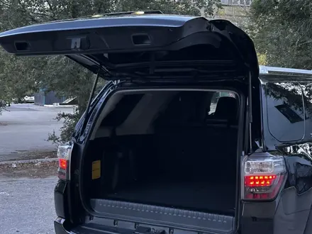 Toyota 4Runner 2018 года за 14 000 000 тг. в Актобе – фото 8