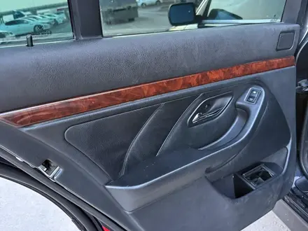 BMW 528 1997 года за 2 700 000 тг. в Алматы – фото 9
