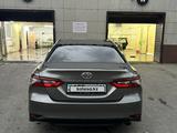 Toyota Camry 2023 года за 15 200 000 тг. в Костанай – фото 5
