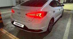 Hyundai Elantra 2020 года за 9 200 000 тг. в Алматы – фото 2