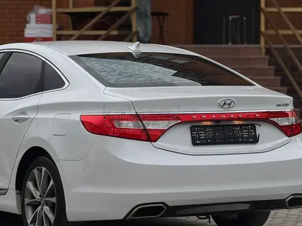 Hyundai Grandeur 2015 годаүшін8 750 000 тг. в Алматы – фото 8
