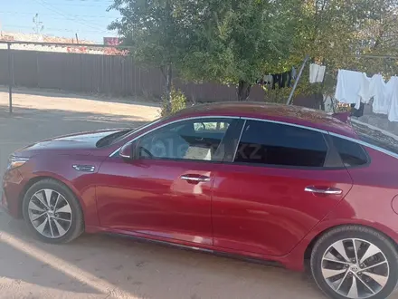 Kia Optima 2018 года за 6 300 000 тг. в Актобе – фото 4