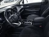 Hyundai Santa Fe 2019 года за 12 000 000 тг. в Астана – фото 3