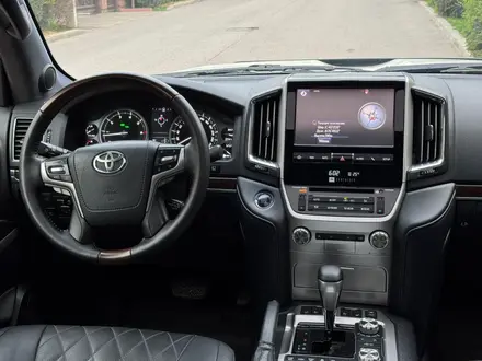 Toyota Land Cruiser 2017 года за 31 000 000 тг. в Алматы – фото 23