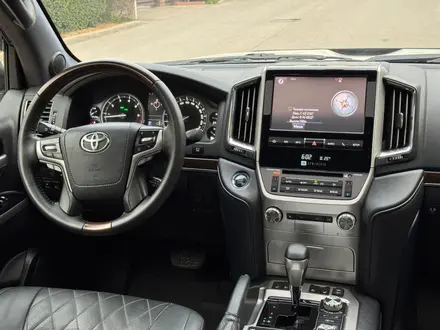 Toyota Land Cruiser 2017 года за 31 000 000 тг. в Алматы – фото 21