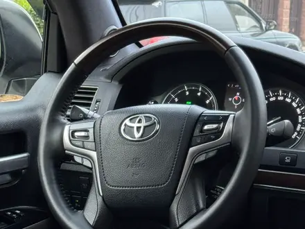 Toyota Land Cruiser 2017 года за 31 000 000 тг. в Алматы – фото 24