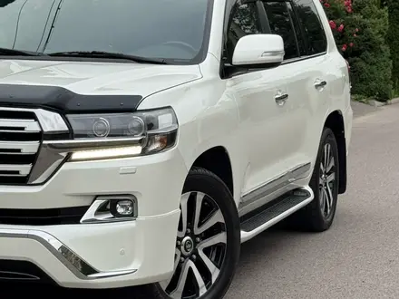 Toyota Land Cruiser 2017 года за 31 000 000 тг. в Алматы – фото 6