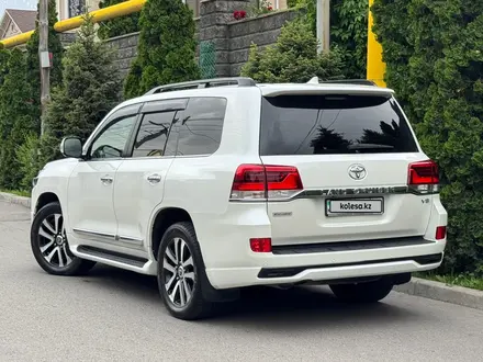 Toyota Land Cruiser 2017 года за 31 000 000 тг. в Алматы – фото 2