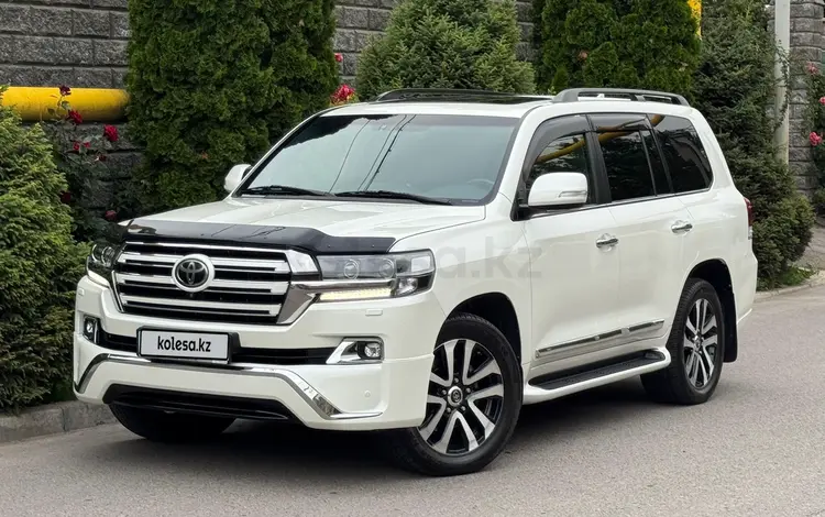 Toyota Land Cruiser 2017 года за 31 000 000 тг. в Алматы