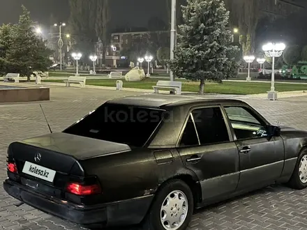 Mercedes-Benz E 230 1990 года за 1 500 000 тг. в Тараз – фото 2