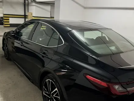 Toyota Camry 2025 года за 18 100 000 тг. в Алматы – фото 5