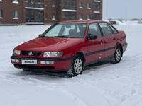 Volkswagen Passat 1994 года за 2 600 000 тг. в Семей