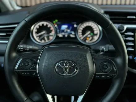 Toyota Camry 2019 года за 13 800 000 тг. в Шымкент – фото 12