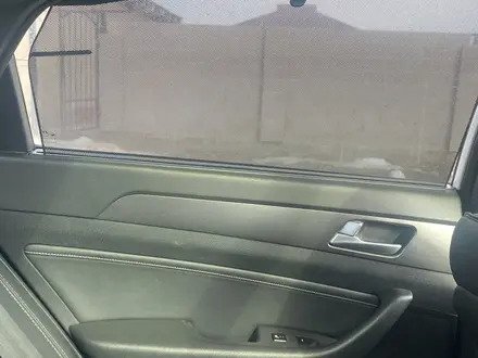 Hyundai Sonata 2015 года за 3 000 000 тг. в Караганда – фото 11