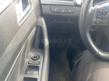 Hyundai Sonata 2015 года за 3 000 000 тг. в Караганда – фото 15