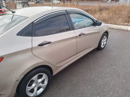 Hyundai Accent 2012 года за 5 500 000 тг. в Караганда – фото 2