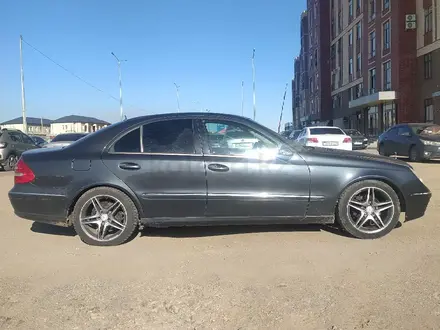 Mercedes-Benz E 320 2005 года за 4 500 000 тг. в Караганда – фото 6