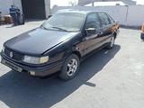 Volkswagen Passat 1994 годаүшін900 000 тг. в Сатпаев