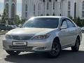 Toyota Camry 2002 годаүшін4 100 000 тг. в Астана – фото 5