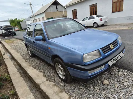 Volkswagen Vento 1994 года за 950 000 тг. в Шымкент – фото 2