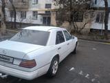 Mercedes-Benz E 220 1993 года за 1 750 000 тг. в Талдыкорган – фото 4