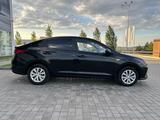 Hyundai Accent 2021 года за 7 190 000 тг. в Усть-Каменогорск – фото 2