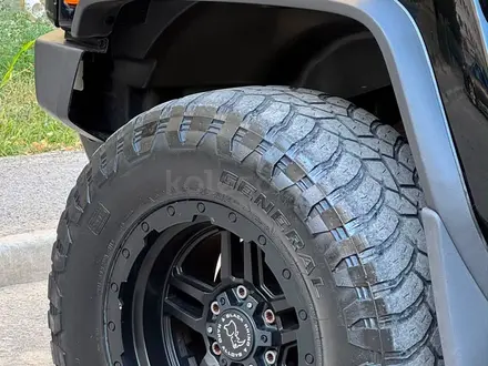 Hummer H3 2008 года за 10 000 000 тг. в Актау – фото 4