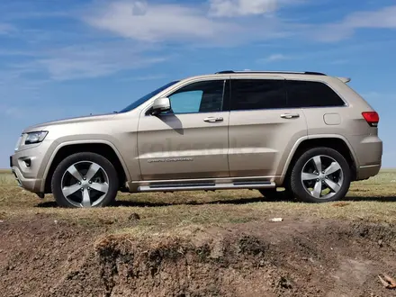 Jeep Grand Cherokee 2014 года за 13 000 000 тг. в Астана