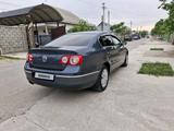 Volkswagen Passat 2010 года за 4 500 000 тг. в Шымкент – фото 3