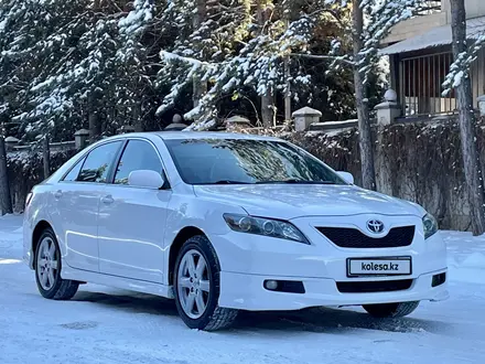 Toyota Camry 2007 года за 7 600 000 тг. в Алматы – фото 2