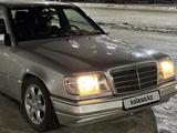 Mercedes-Benz E 280 1995 годаfor3 800 000 тг. в Актобе – фото 3