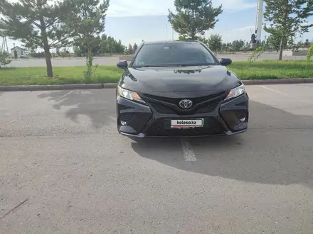 Toyota Camry 2018 года за 9 300 000 тг. в Тараз – фото 3