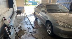 Toyota Camry 2005 года за 6 200 000 тг. в Усть-Каменогорск – фото 3