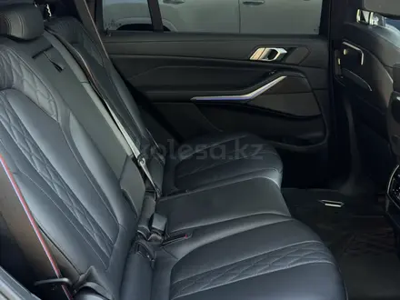 BMW X7 2024 года за 70 000 000 тг. в Астана – фото 12
