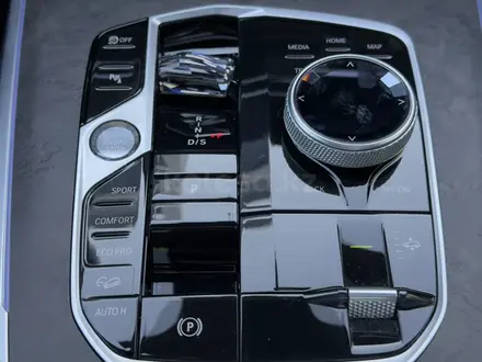 BMW X7 2024 года за 70 000 000 тг. в Астана – фото 18